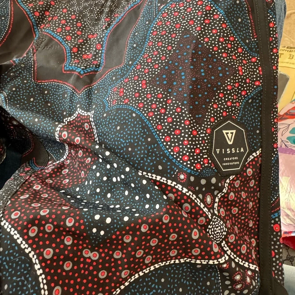 VISSLA Men's Swim Shorts - Black and Blue with Red Accents